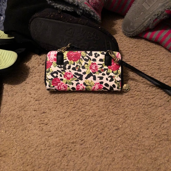 Floral mini crossbody - Picture 2 of 3